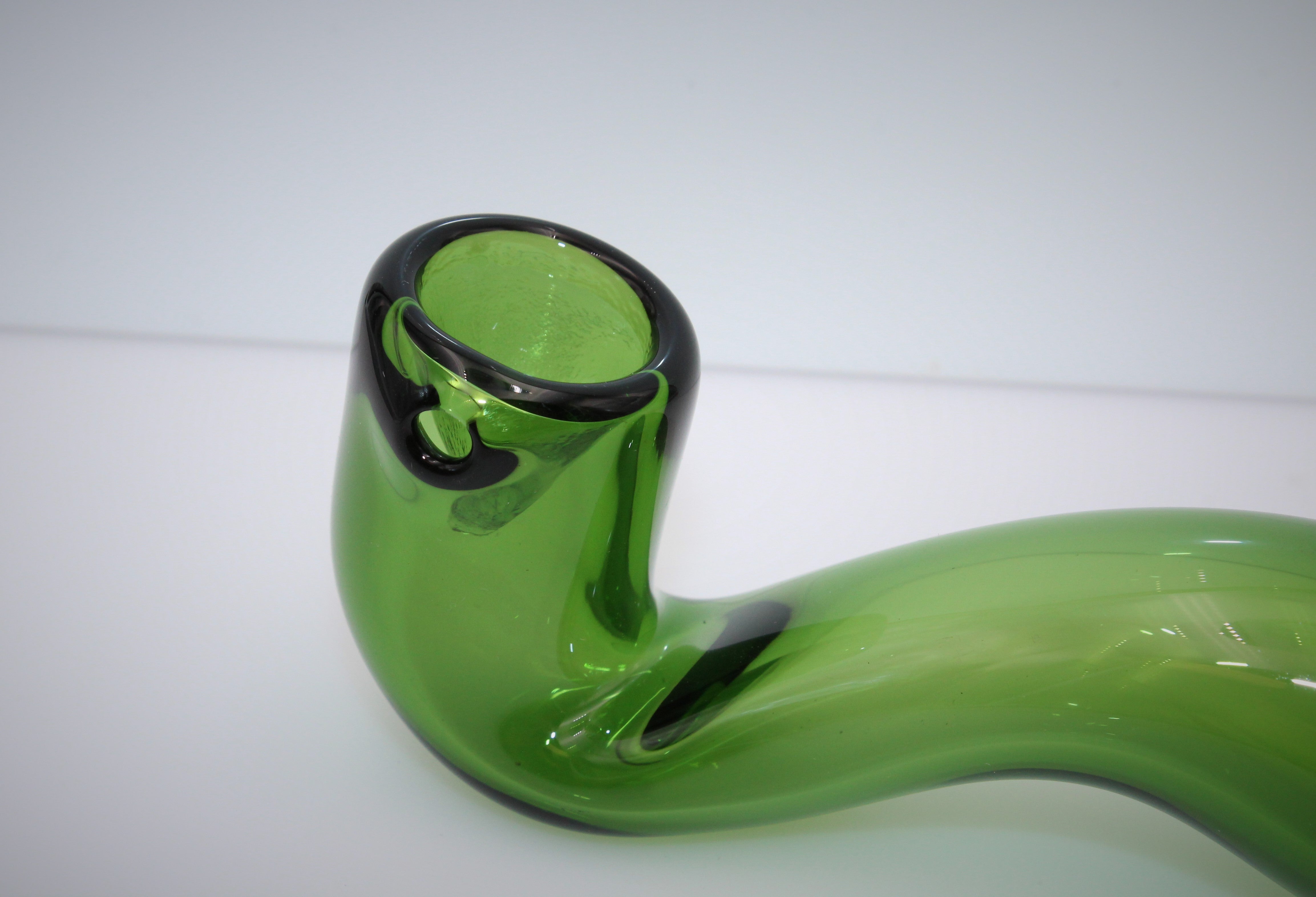 SWOOPY SHERLOCK - GREEN Tobacco Smoking Glass Pipe GREEN GLASS pipes – The  Hippie Momma Shop